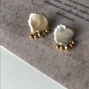 New Shell Earrings Freshwater Pearl Footstep 14K Gold Stud Beach Earrings